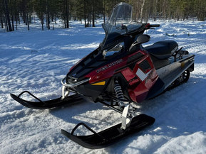 Polaris 550 LXT