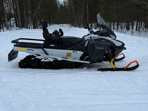 Ski-Doo Expedition
