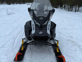 Ski-Doo Expedition