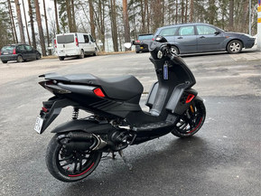 Peugeot Speedfight 4