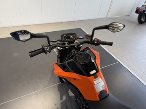 KTM 790