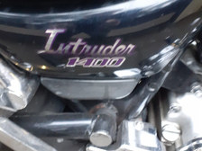 Suzuki Intruder
