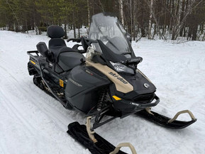 Ski-Doo Expedition