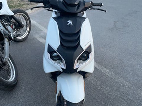 Peugeot Speedfight 4