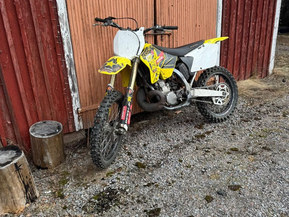 Suzuki RM