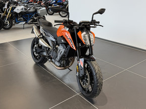 KTM 790