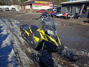 Ski-Doo Summit