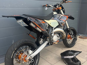 KTM 125