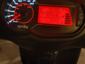 Aprilia SR