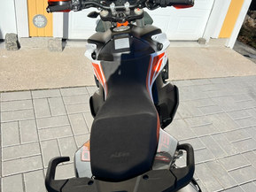 KTM 790