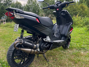 Peugeot Speedfight 4