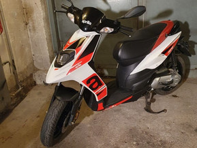 Aprilia SR