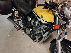 Yamaha XJR