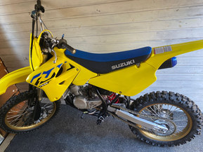 Suzuki RM
