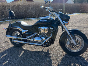 Suzuki Intruder