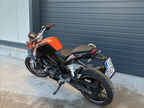 KTM 125