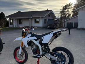 Drac Supermoto