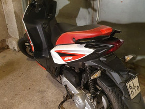 Aprilia SR