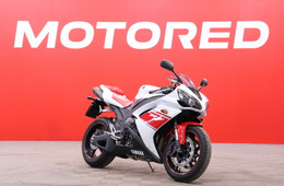 Yamaha YZF-R1