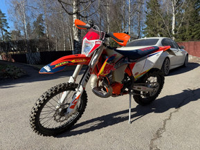 KTM 300