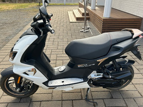 Peugeot Speedfight 4