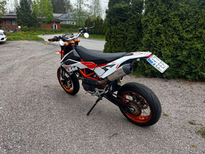 KTM 690