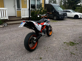 KTM 690