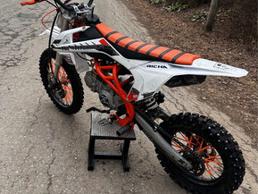 X-Motos Dirt Bike