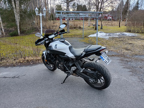 Yamaha MT-07