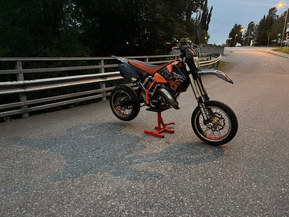 KTM 125
