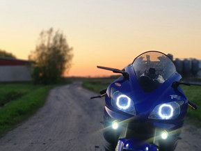 Yamaha YZF-R1