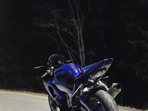 Yamaha YZF-R1