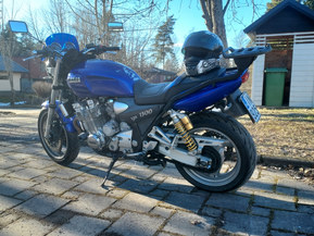 Yamaha XJR