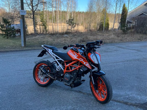 KTM 390