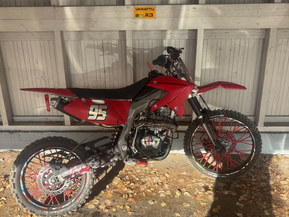 X-Motos Dirt Bike