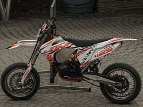 KTM 125
