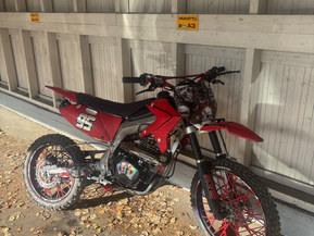 X-Motos Dirt Bike
