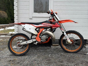 KTM 125
