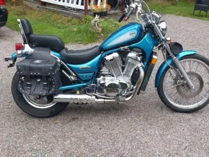 Suzuki VS