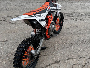 X-Motos Dirt Bike