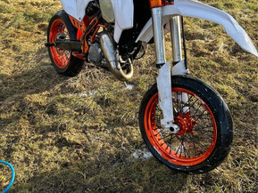 KTM 125