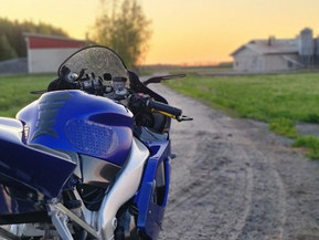 Yamaha YZF-R1