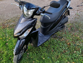 Suzuki UK110