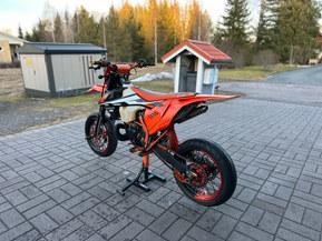 KTM 300