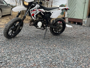 Drac Supermoto