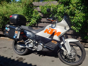 KTM 990