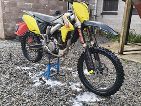 Suzuki RM-Z