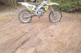 Suzuki RM-Z