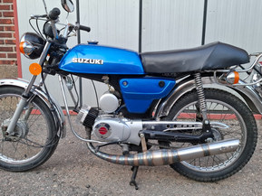 Suzuki FZ50