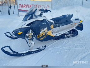 Ski-Doo MX Z
